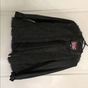 Leather jacket with fur